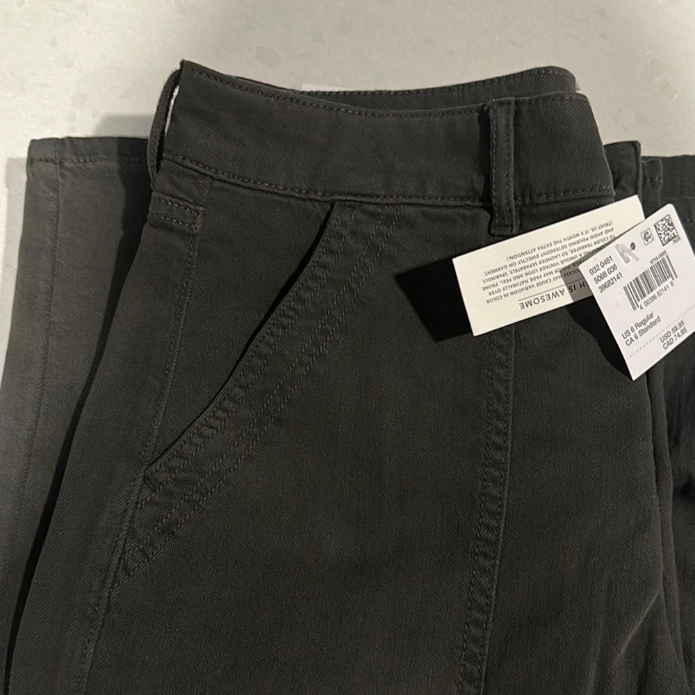 American Eagle Drape Stretch Super High-Waisted Baggy Wide-Leg Pant size 6